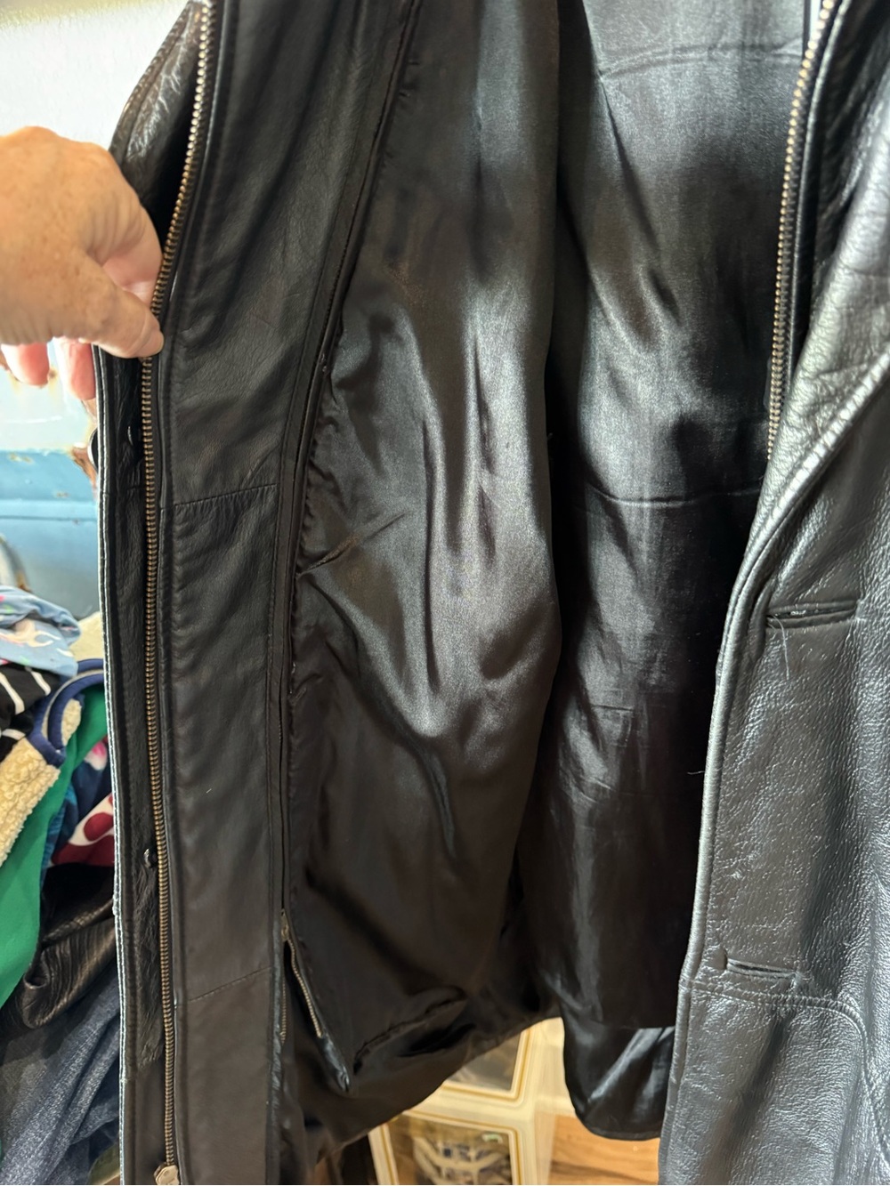 Wilson's Leather Vintage Black Genuine Leather Car / Trench Coat - Large - Picture 8 of 16